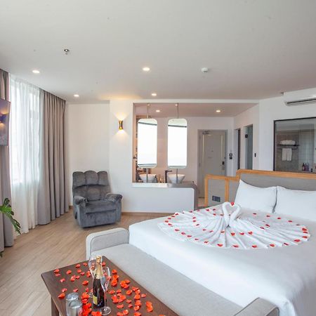 Pama Boutique Hotel & Bistro Дананг Екстериор снимка