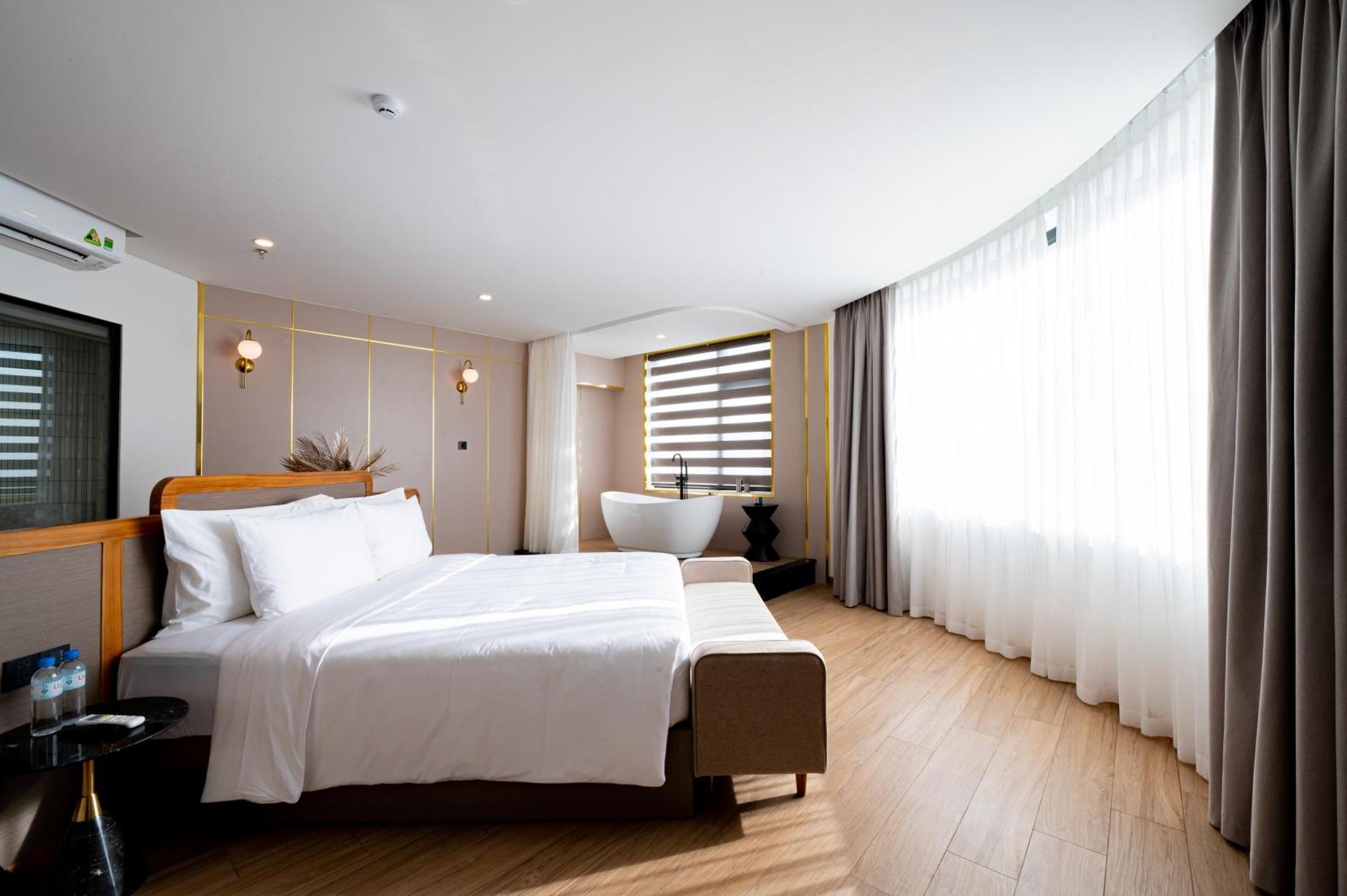Pama Boutique Hotel & Bistro Дананг Екстериор снимка