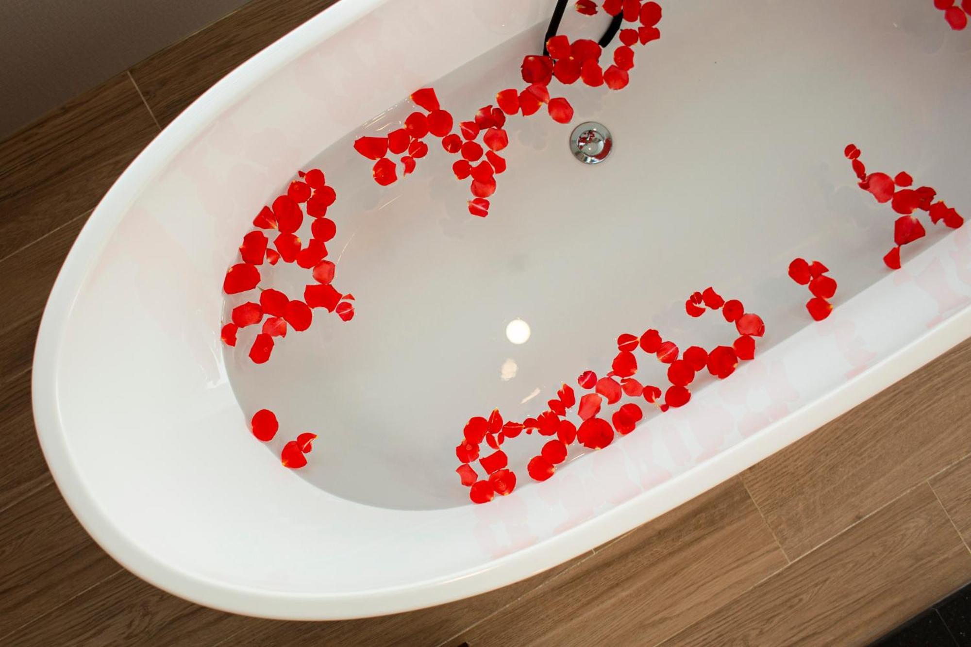 Pama Boutique Hotel & Bistro Дананг Екстериор снимка